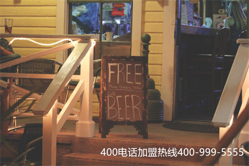 (400电话的优点和缺点)(400电话是什么？它有什么特点？)